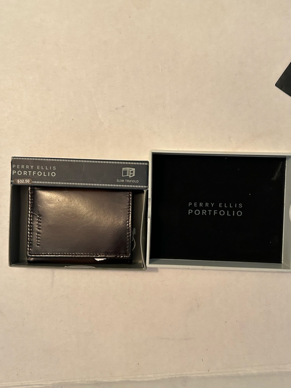 Perry Ellis Portfolio Dark Brown Leather Slim Trifold Card Holder Wallet